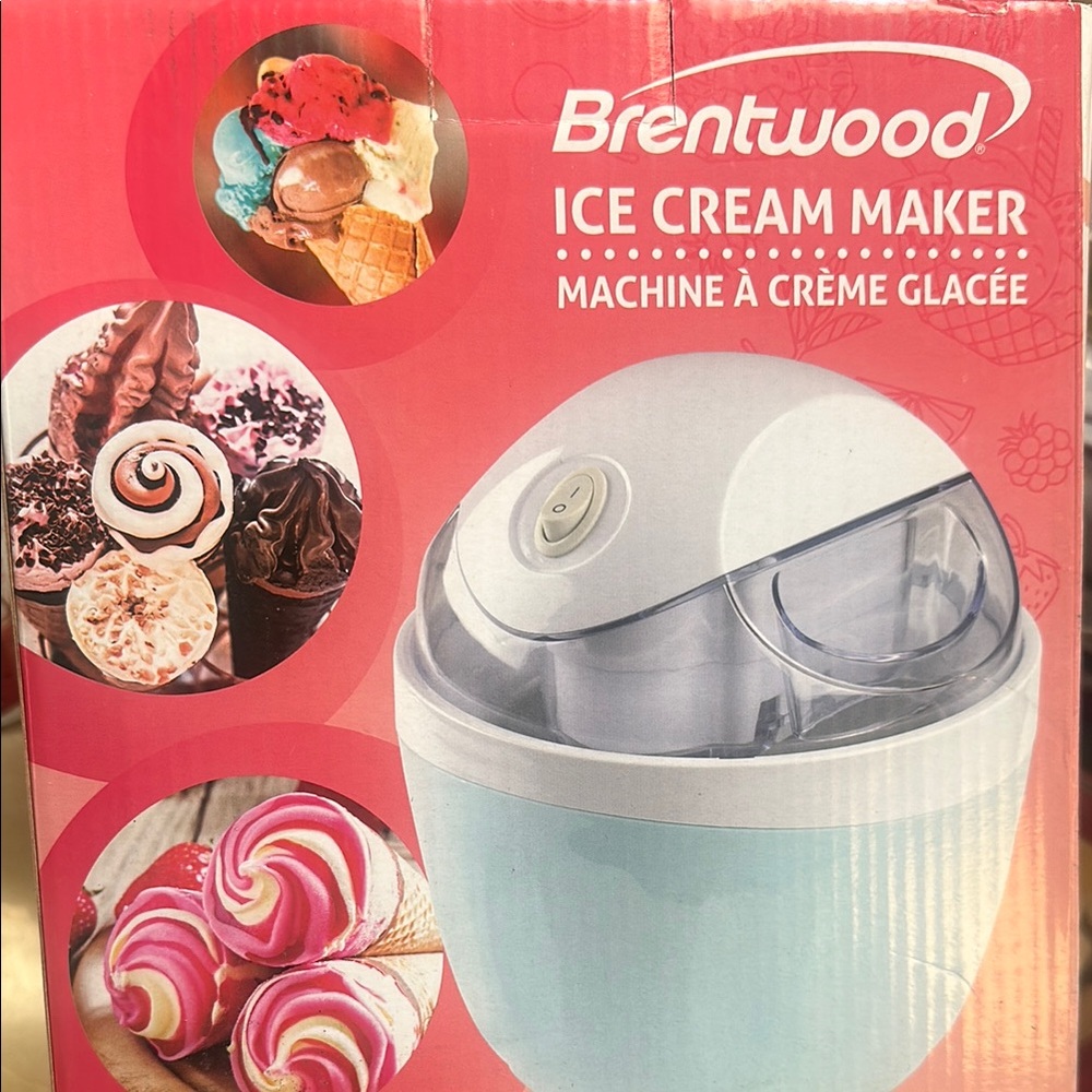 New never used White Ice Cream Maker